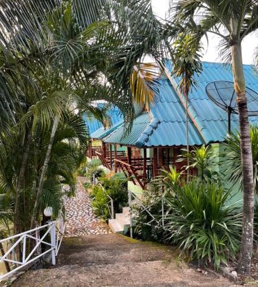 เพชร การ์เด้น -Phet Garden Resort, Nakhonthai 1