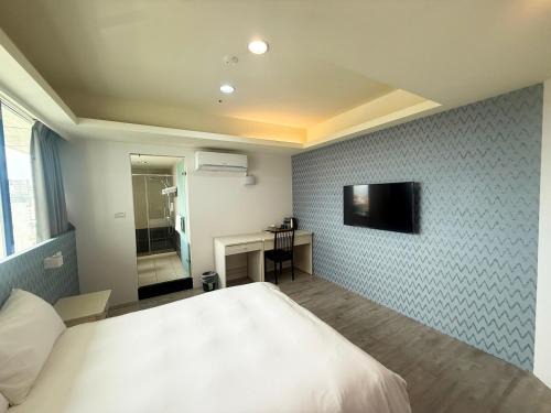 勤天行旅-嘉義站前