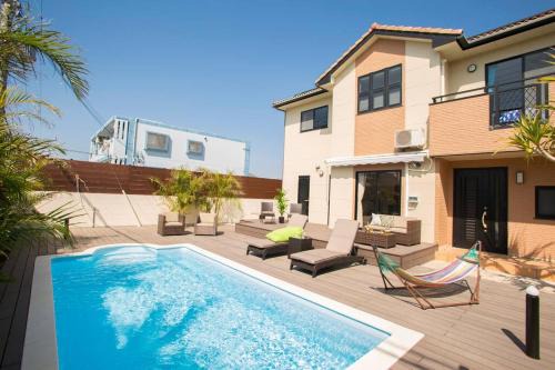 最大11名宿泊可!憧れのプール付き一軒家をあなただけの貸切に。~ここから始まる贅沢な南国ライフを~