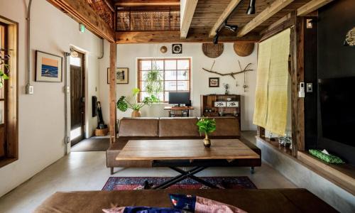 海野24 沖縄古民家で寛ぎの時間を 心と身を癒す旅はいかがですか