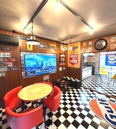 無料駐車場有り 新大阪駅まで1駅1分 Guest House 橘 東三国,最大14名,最寄り駅まで徒歩5分,2階建て貸切