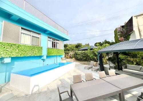 雨でも炭火BBQ可!プール付き!Max12名!駐車場2台!千畳敷三段壁近く