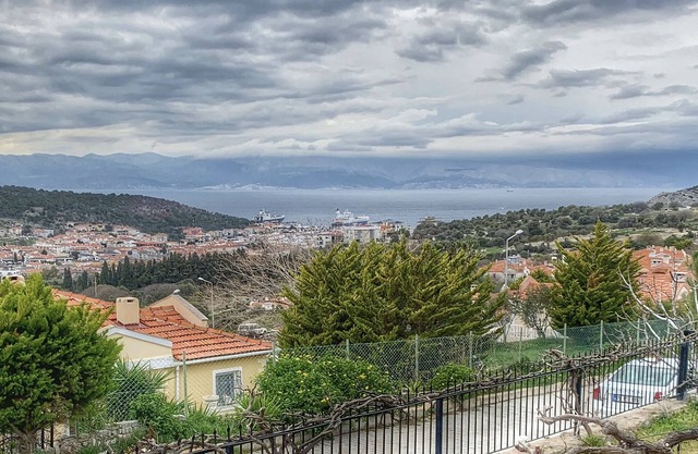 Çeşme merkezde villa
