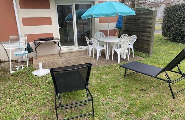 036 - Terraced house in a holiday estate with swimming pool