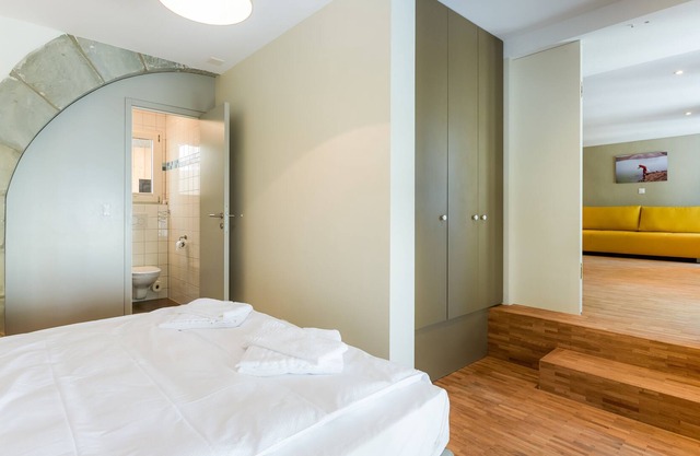 1.13 Glane - Hine Adon Aparthotel