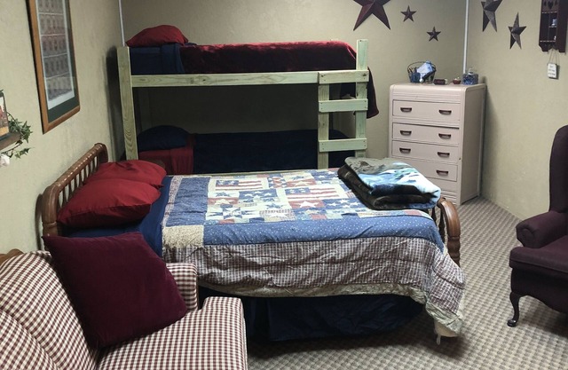 #1 Americana Kitchenette near Wolf Pen Gap, alcohol & smoke-free environment