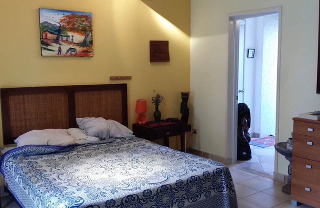 1-BD guest-friendly apartment in central Sosua, with TV and Internet