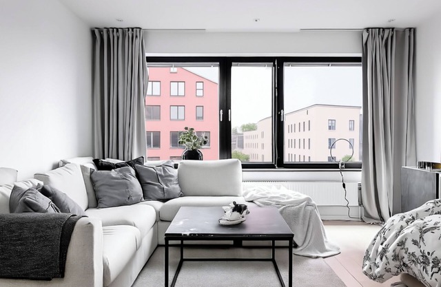 1 Bed Apt- Near Vida Arena, Wifi, Gym/Sauna OnSite