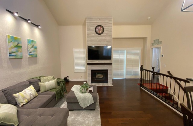 1 Bedroom 1 Bath Townhouse in UTC Area