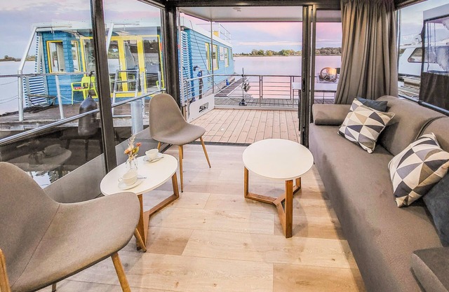 1 bedroom amazing ship in Havelsee OT Kützkow