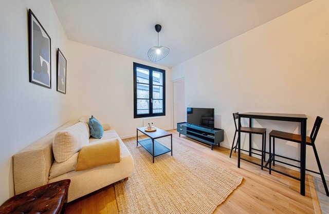 1 Bedroom apartment in the heart of a picturesque village - Lourdes