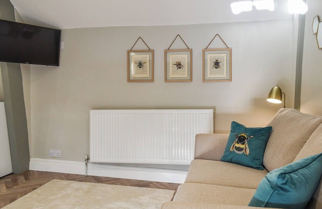 1 bedroom accommodation in Dronfield