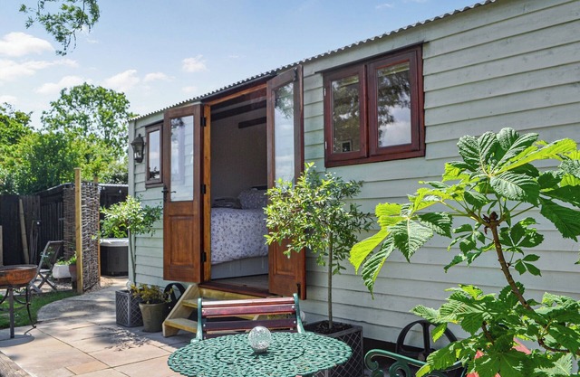1 bedroom accommodation in Gembling