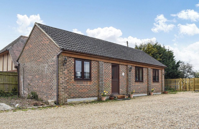 1 bedroom accommodation in Piltdown, near Uckfield