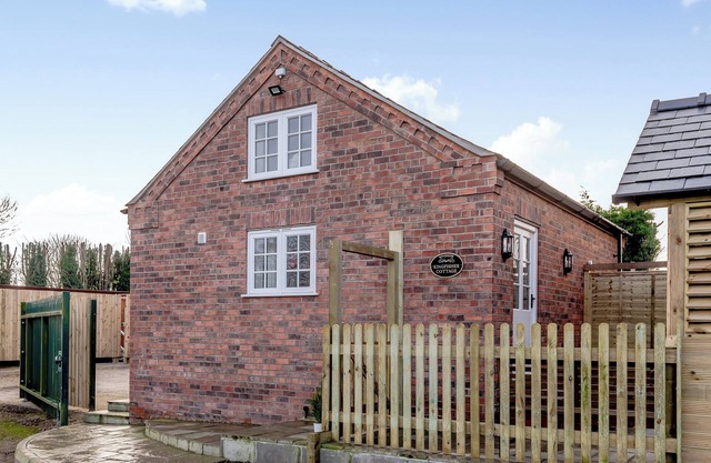 1 bedroom accommodation in Wainfleet St. Mary, near Skegness