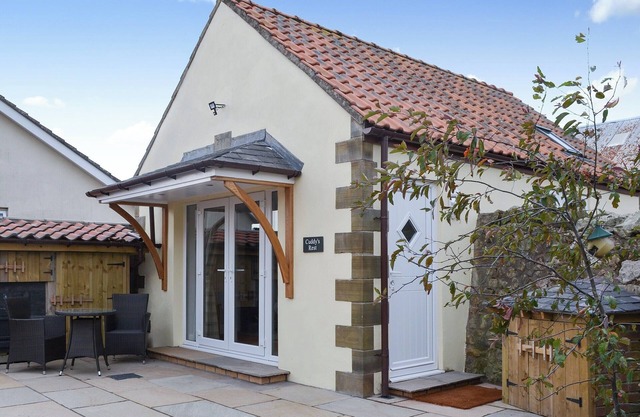 1 bedroom accommodation in Belford, near Bamburgh
