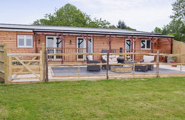 1 bedroom accommodation in Cowbeech, near Hailsham
