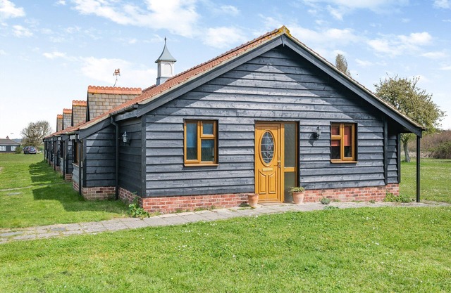 1 bedroom accommodation in St Osyth