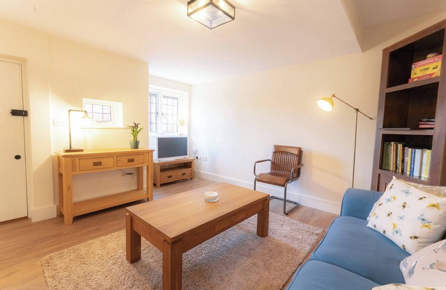 1 bedroom accommodation in Ockham, near Guildford