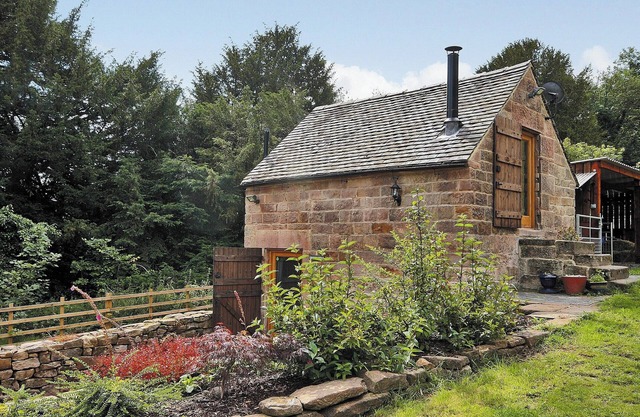 1 bedroom accommodation in Whatstandwell, near Matlock