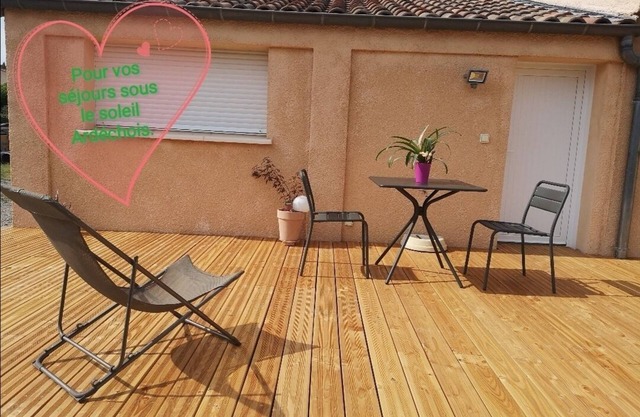 1 Bedroom Apartment in Aubenas