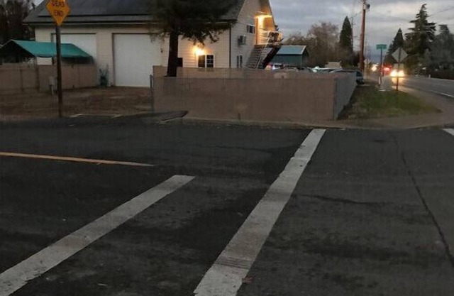 1-bedroom apartment just 6 minutes drive to Lithia & Driveway Fields