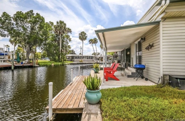 1-bedroom cottage just 3 minutes drive to Homosassa Springs Wildlife State Park