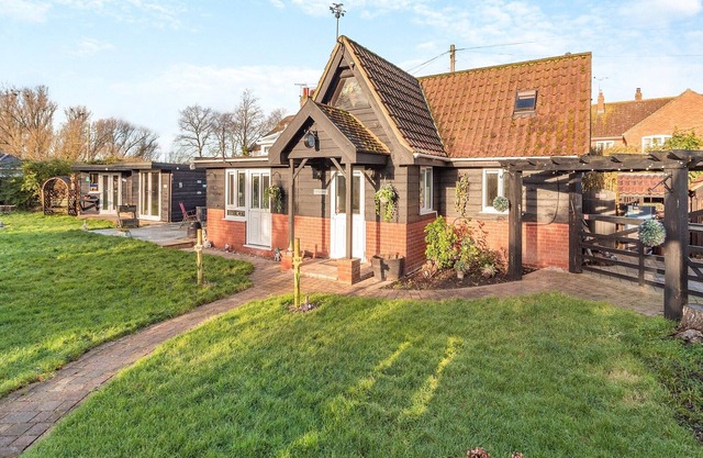 1 bedroom accommodation in Repps-with-Bastwick