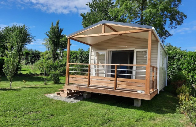 1-bedroom mobile home near Pénestin -Camping Les Rives de Vilaine* campsite