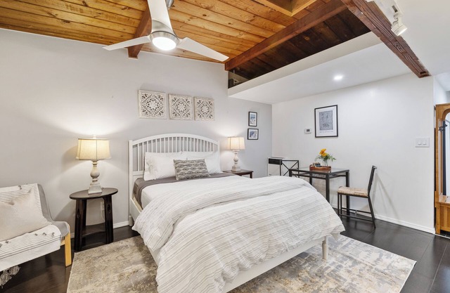 1-bedroom vacation studio just 15 minutes from San Francisco Bay