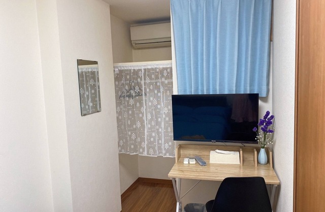 1 bedroom with semidouble bed TV refrigerator /Takamatsu Kagawa