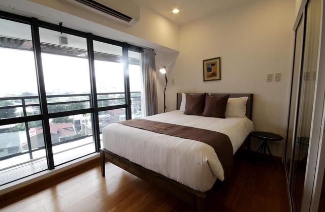 1-BR Deluxe @ Milano 402A