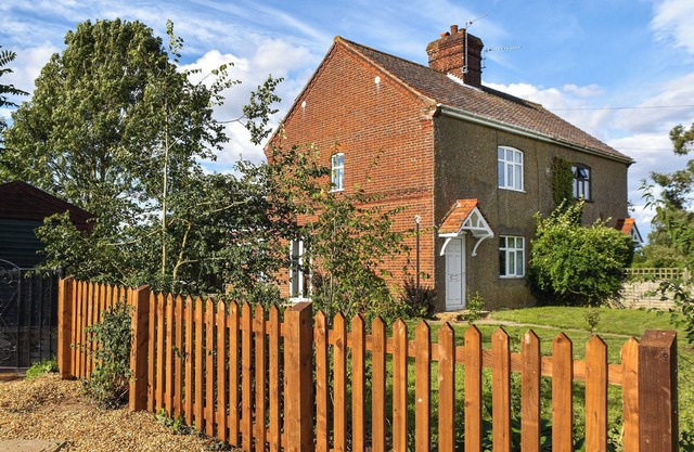 1 Brandiston Barn Cottage