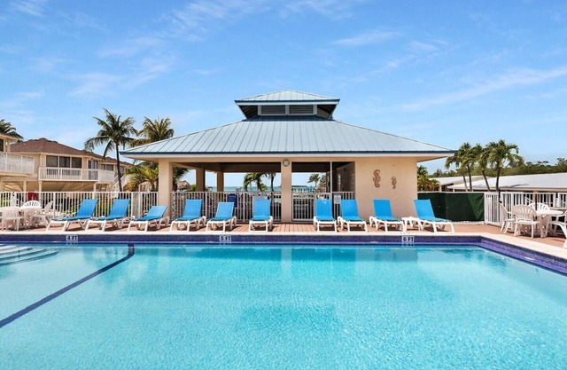 #1 Island Hideaway Marathon
