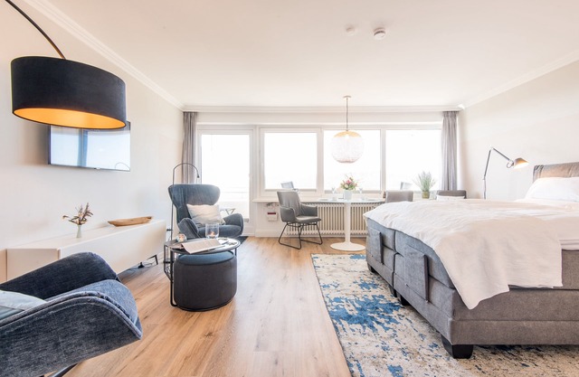 1-room apartment with direct sea view and approx. 40 m², for up to 2 people