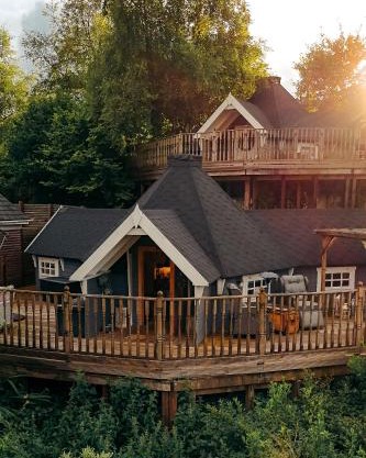 1 Scenic hideaway, Alfresco Bath, Stunning Valley View