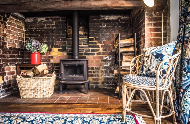 1 Stonedelph Cottage - sleeps 4 guests in 2 bedrooms