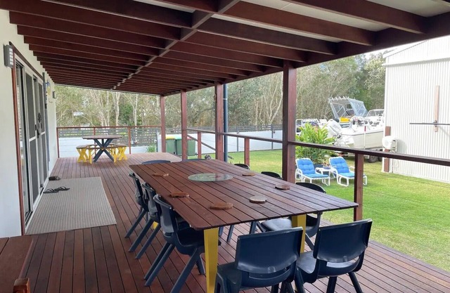 1 Tree Escape Wooli - When quality counts for relaxing.nFisherman's Delightn