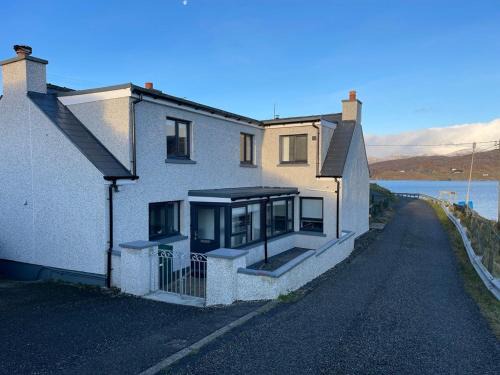 10 Cuddy Point, Scalpay