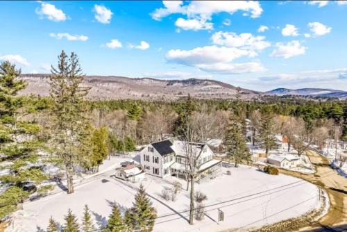 10 Mi to Gore Mountain- Home in Adirondack Park home