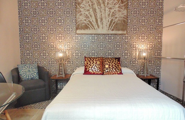 10 min from Coyoacán! Room for 2 people; living room, kitchen and bathroom.