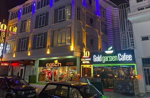 10 Numara Gold Suit Otel