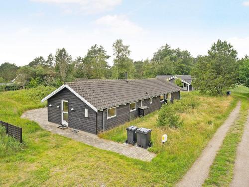 10 person holiday home in Ålbæk-By Traum