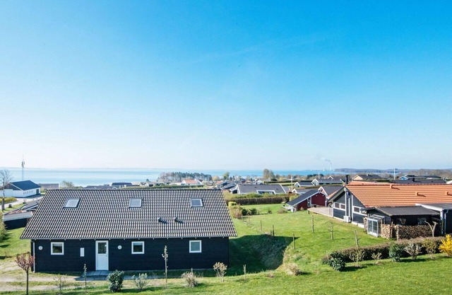 10 person holiday home in Rønde-By Traum