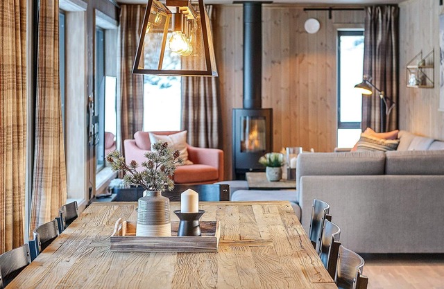 10 person holiday home in Fåvang