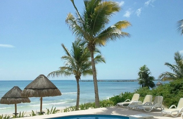 10 STEPS OFF THE BEACH! "PERFECT!" IS A COMMON REVIEW OF OUR GORGEOUS 3BR/3.5BA
