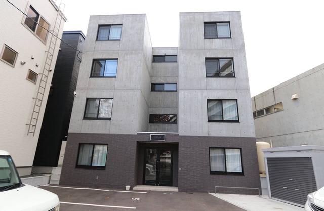 103 The foothills of Mt.Mt.Mt.