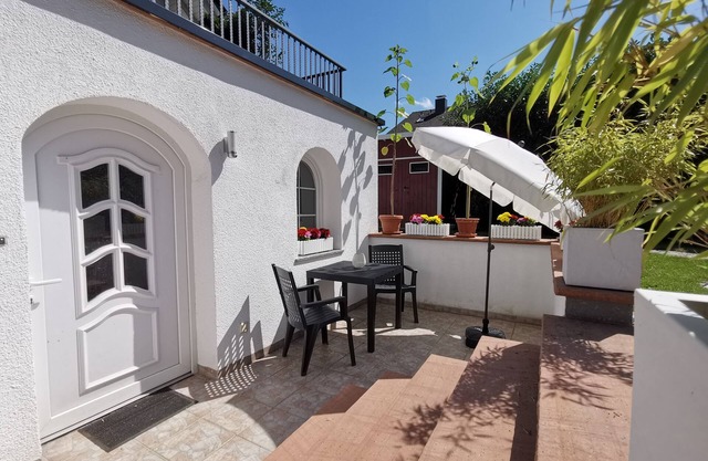 105sqm basement apartment with high-w. Fully equipped, center Homberg Ohm, sauna+fitness