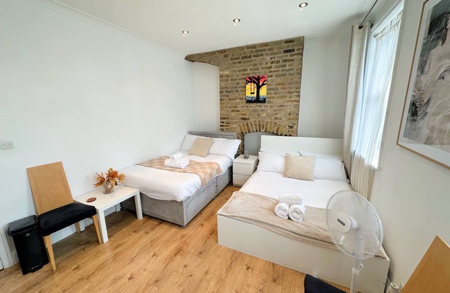 11 Guests - 6min Drive to the Wembley Stadium