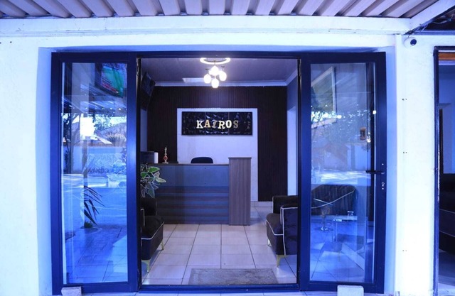 12-bedroom bed guest house in charming Bedfordvew with WiFi, AC